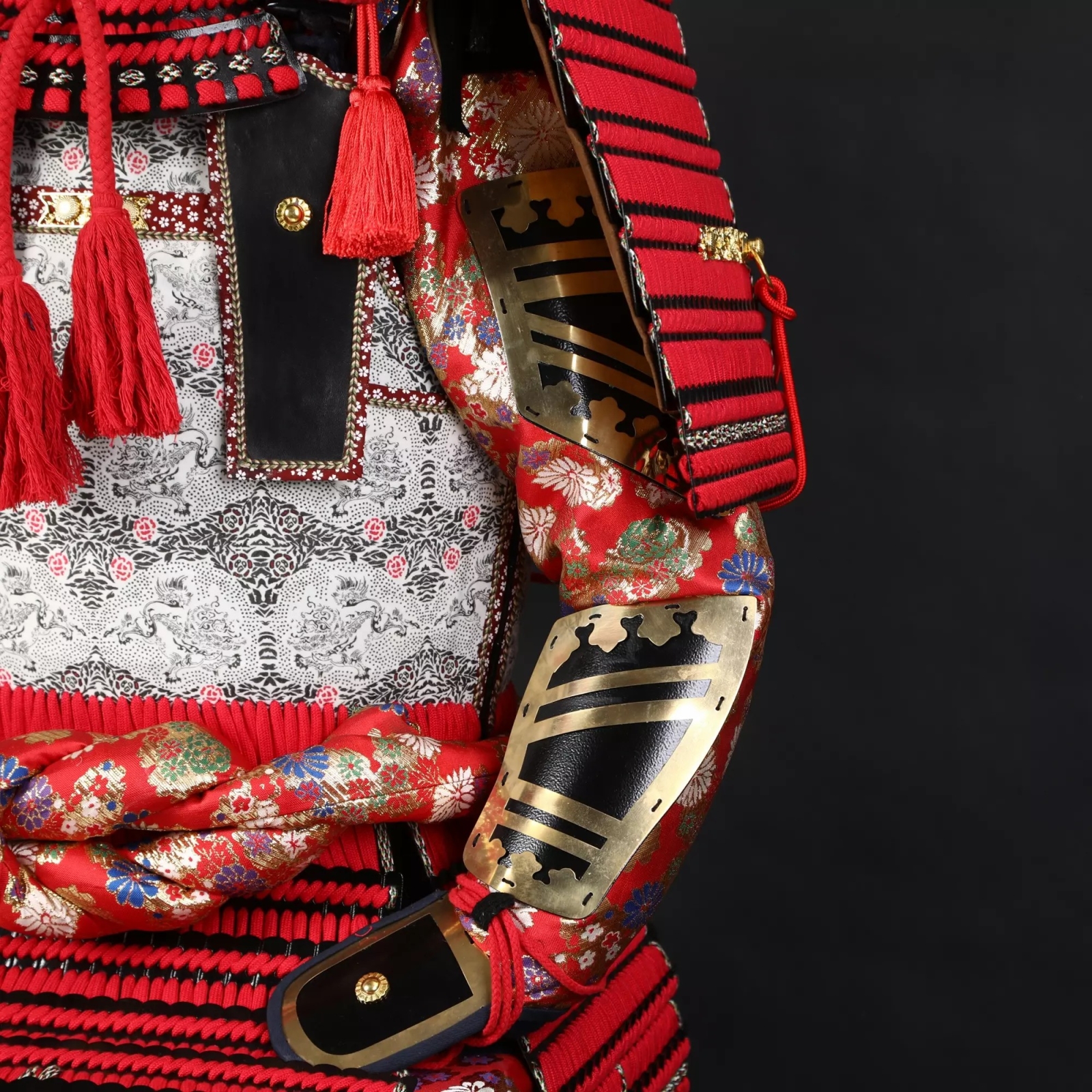 Tướng Quân Minamoto no Yoshitsune 